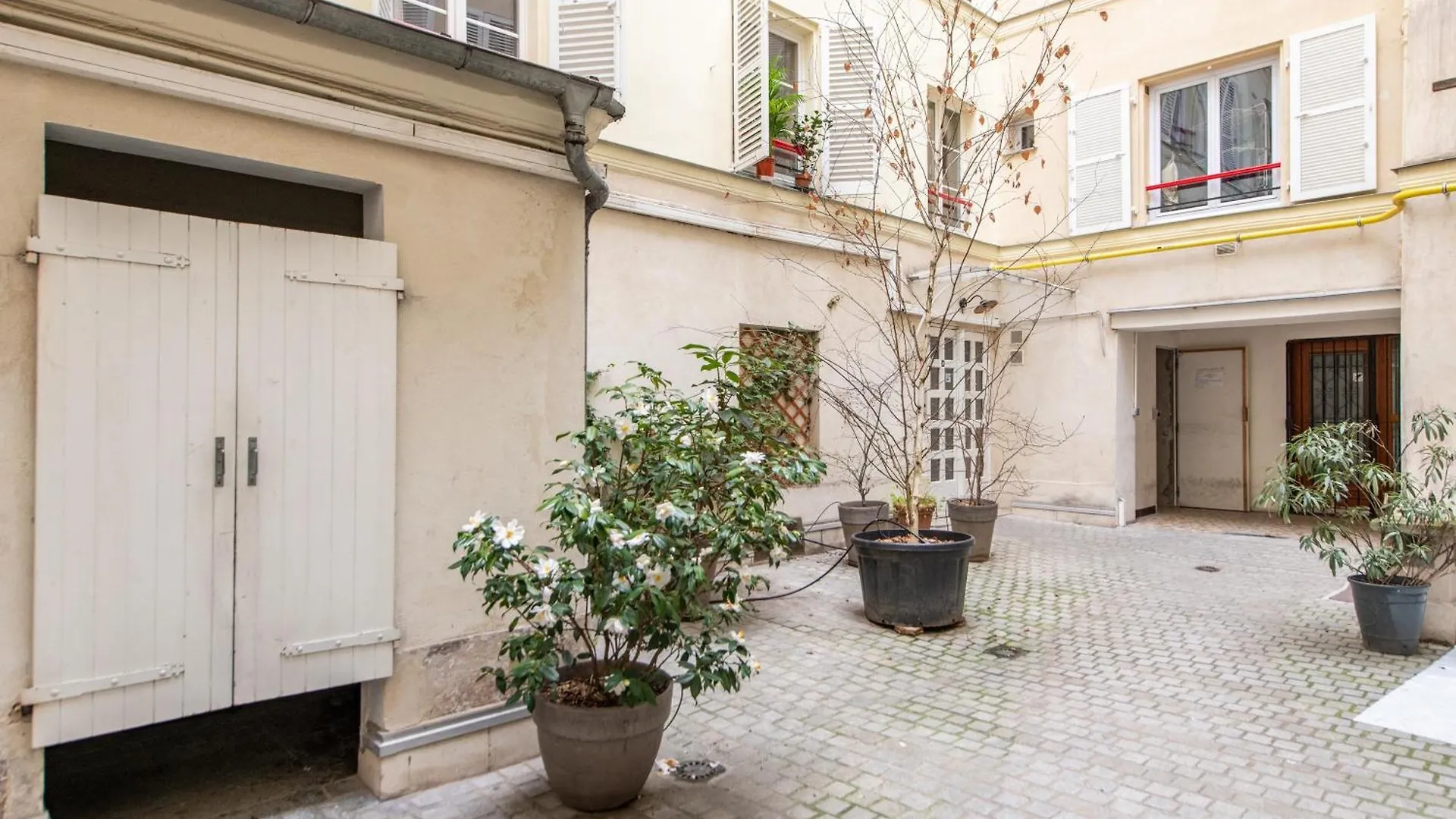 Geranimus Enghien Apartment